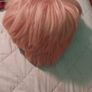 Pink short wig